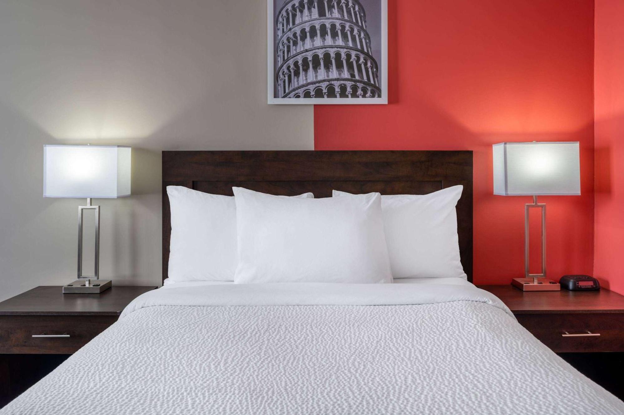 Ramada By Wyndham Thunder Bay Airlane Hotel Luaran gambar
