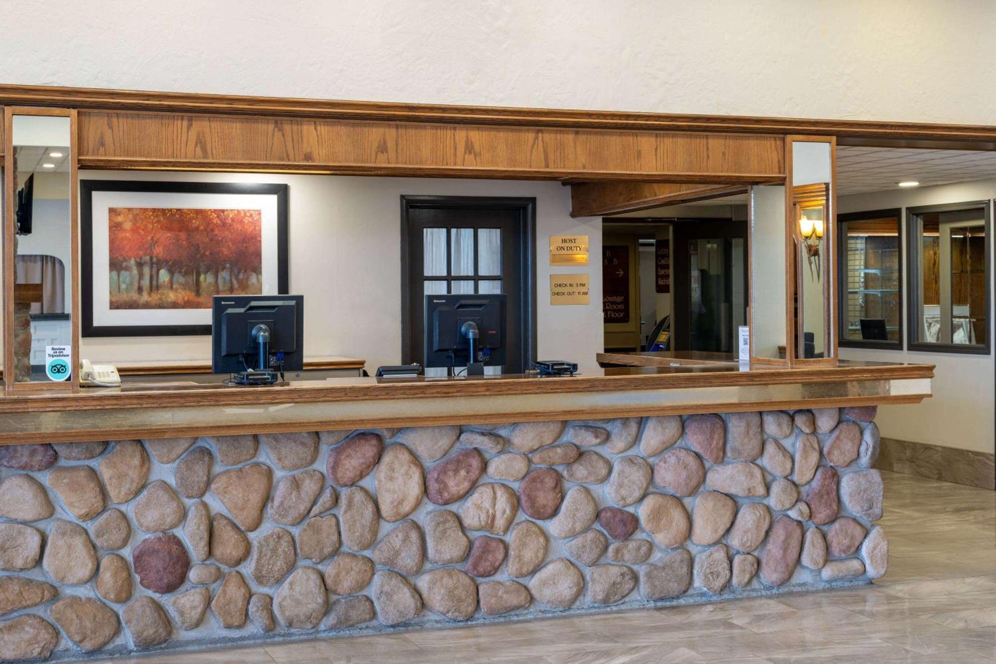 Ramada By Wyndham Thunder Bay Airlane Hotel Luaran gambar
