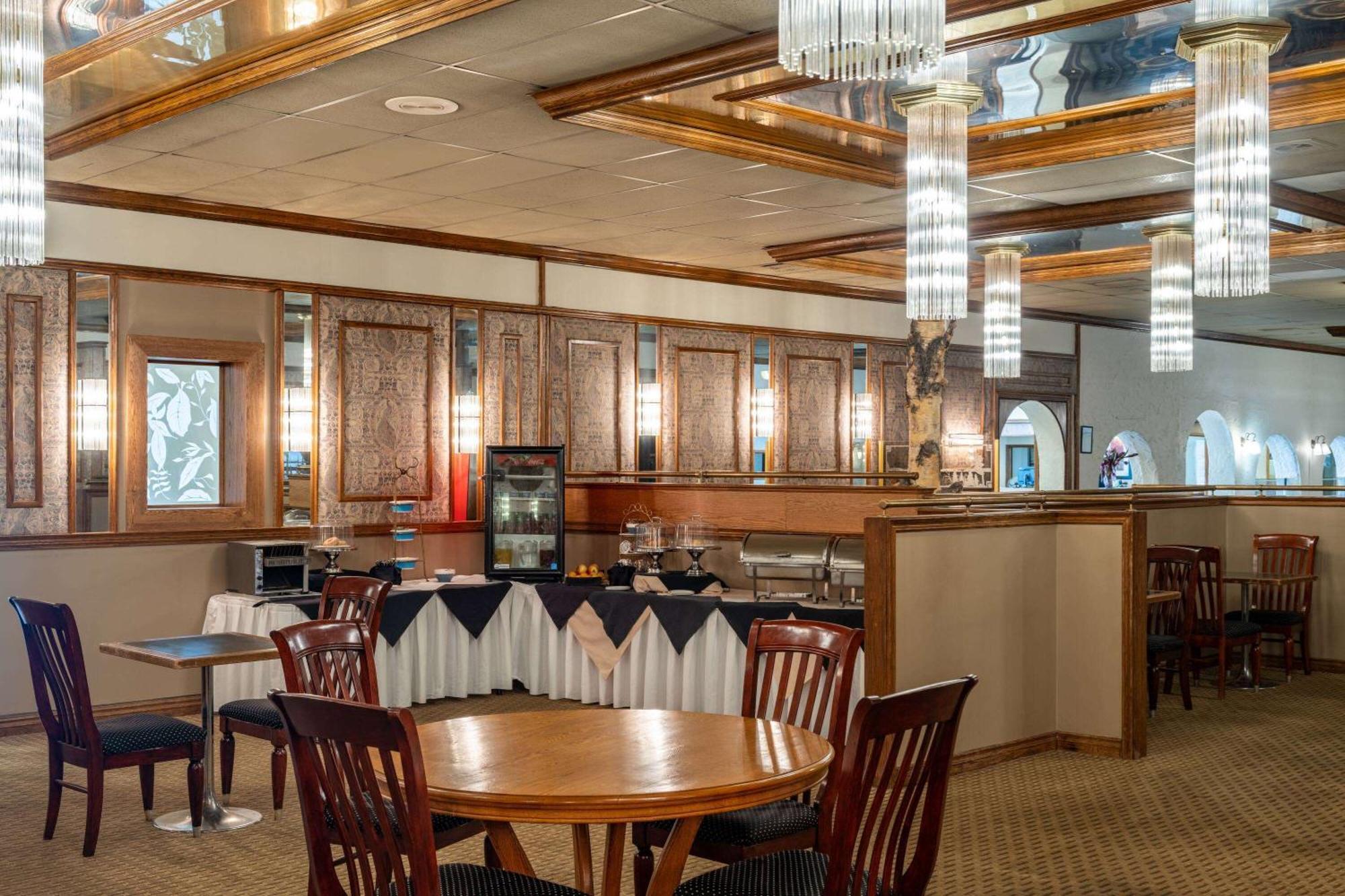 Ramada By Wyndham Thunder Bay Airlane Hotel Luaran gambar