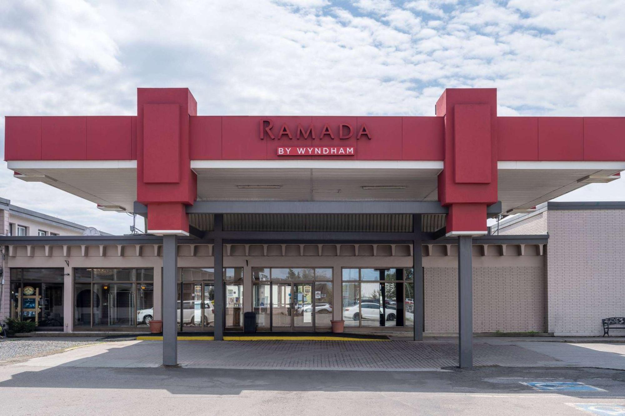 Ramada By Wyndham Thunder Bay Airlane Hotel Luaran gambar