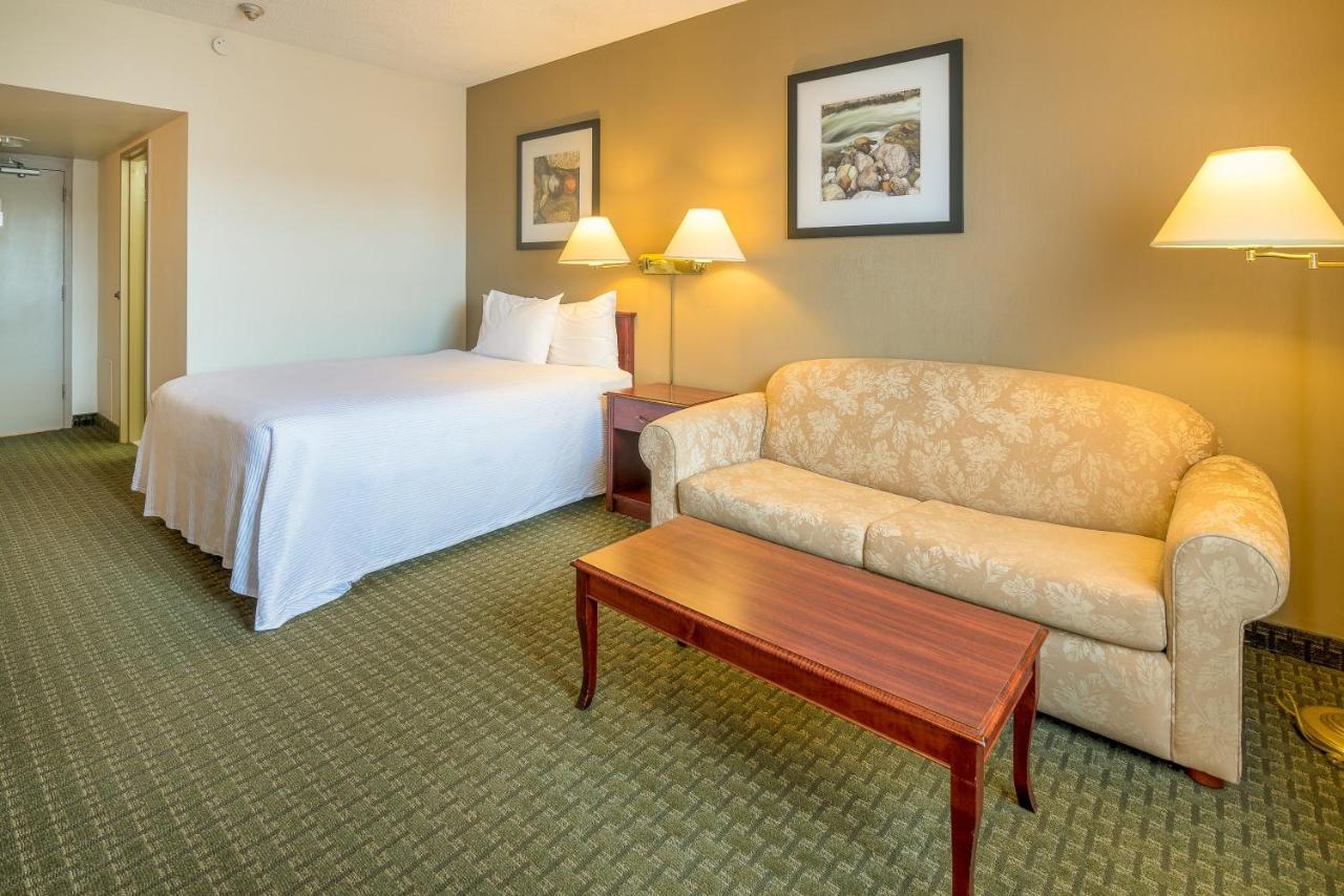 Ramada By Wyndham Thunder Bay Airlane Hotel Luaran gambar