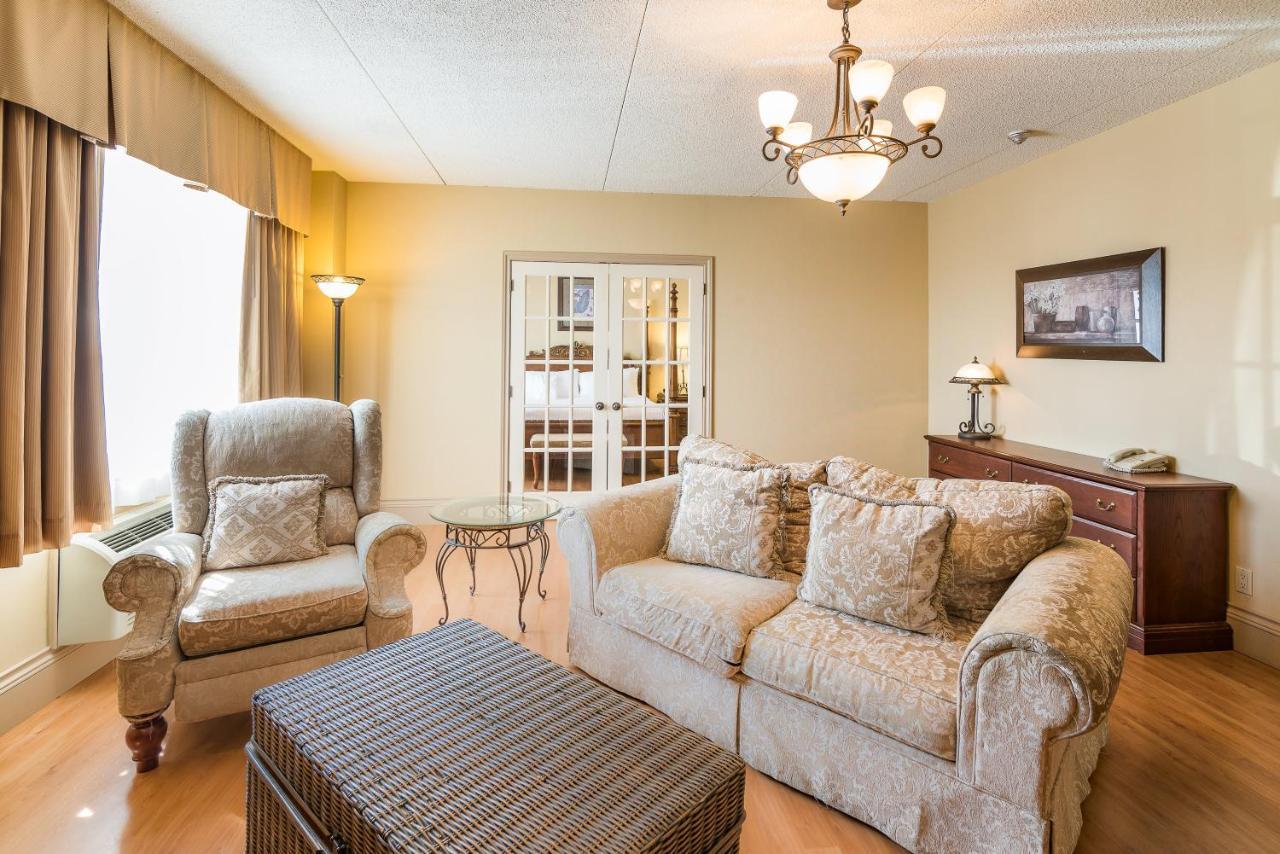 Ramada By Wyndham Thunder Bay Airlane Hotel Luaran gambar