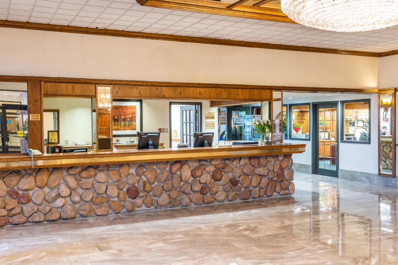 Ramada By Wyndham Thunder Bay Airlane Hotel Luaran gambar